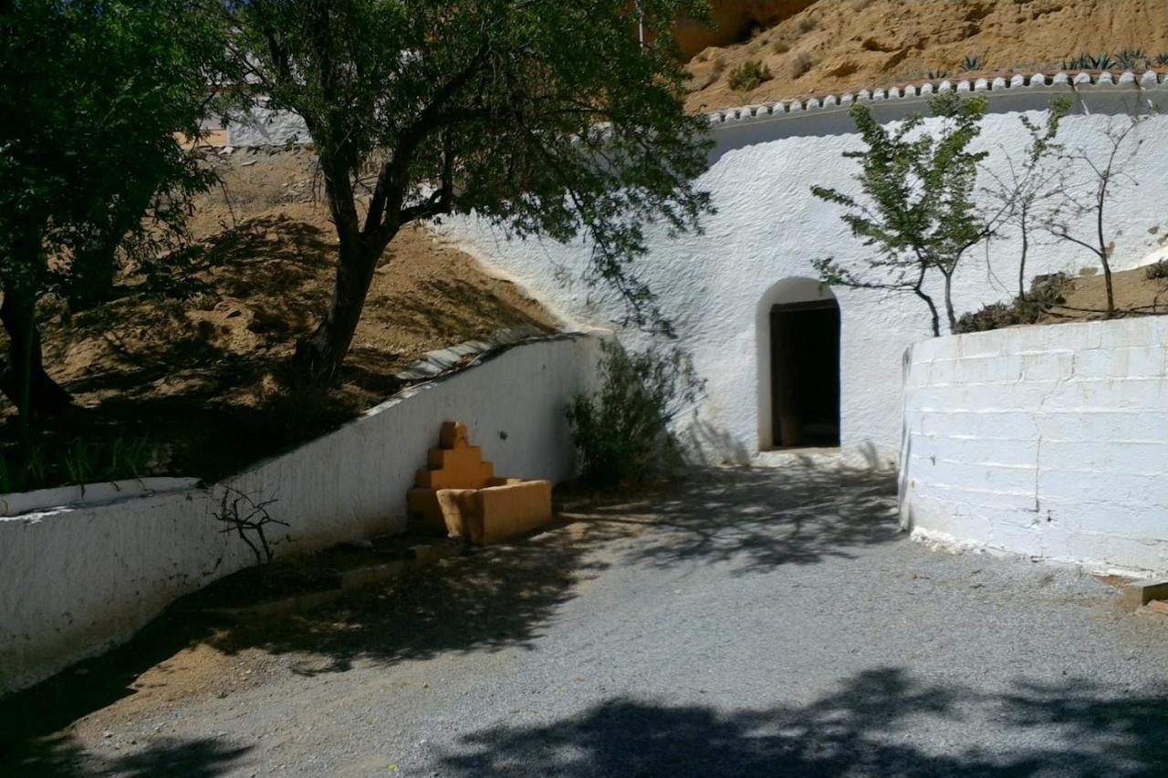 Casas Cueva Y Cortijo La Tala En Guadix Hotel Luaran gambar