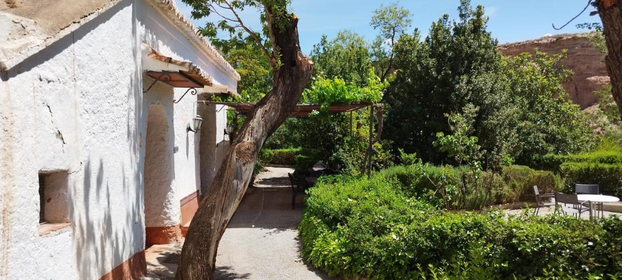 Casas Cueva Y Cortijo La Tala En Guadix Hotel Luaran gambar